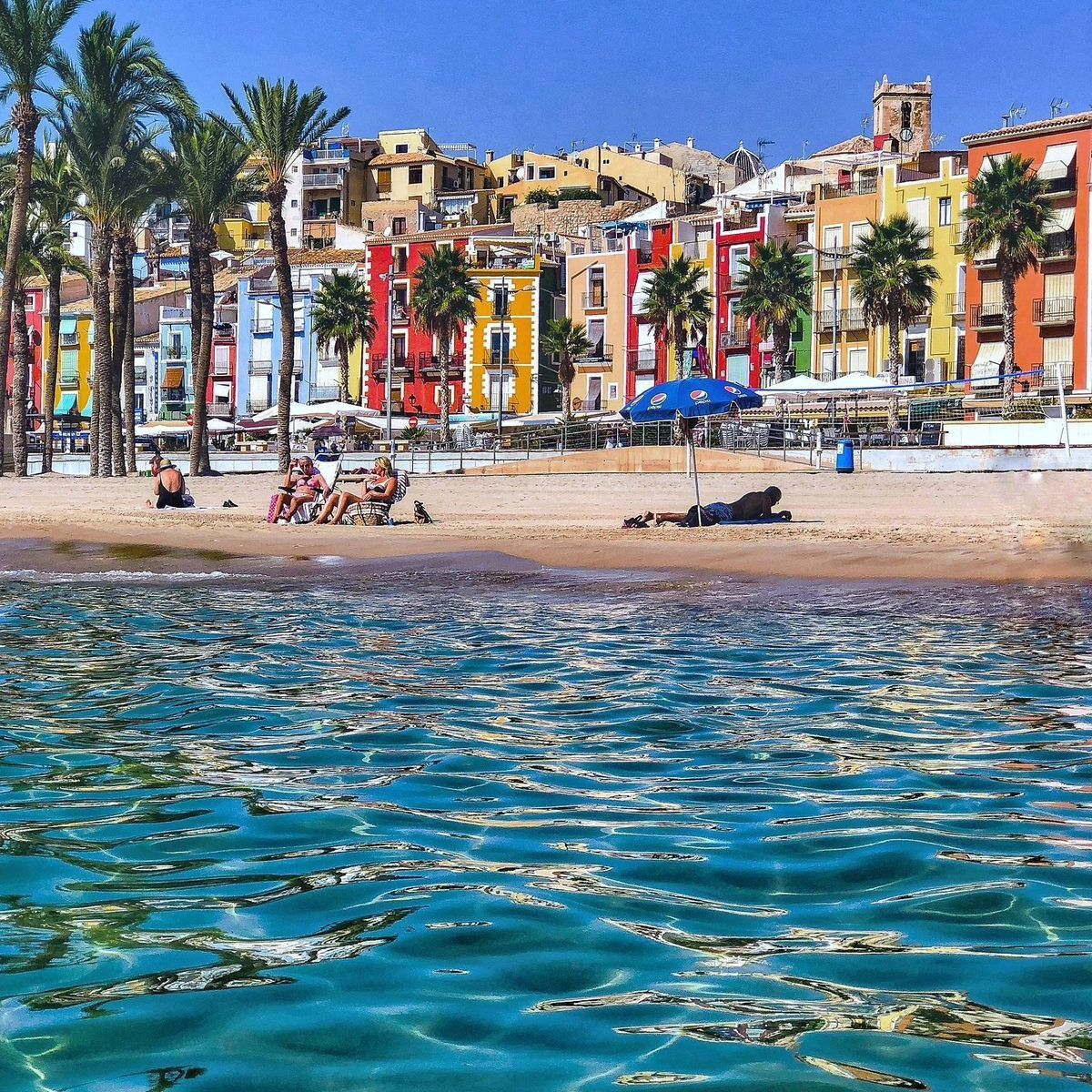 Village typique de la Costa Blanca au bord de la Méditerranée