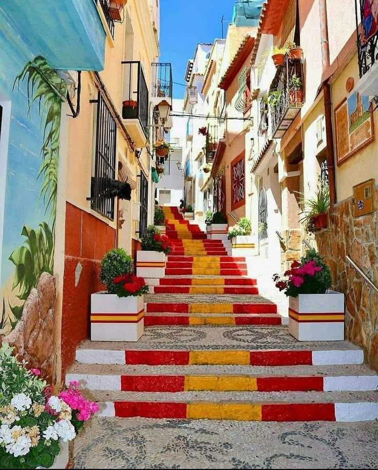 Escaliers décorés d'un village de la Costa Blanca